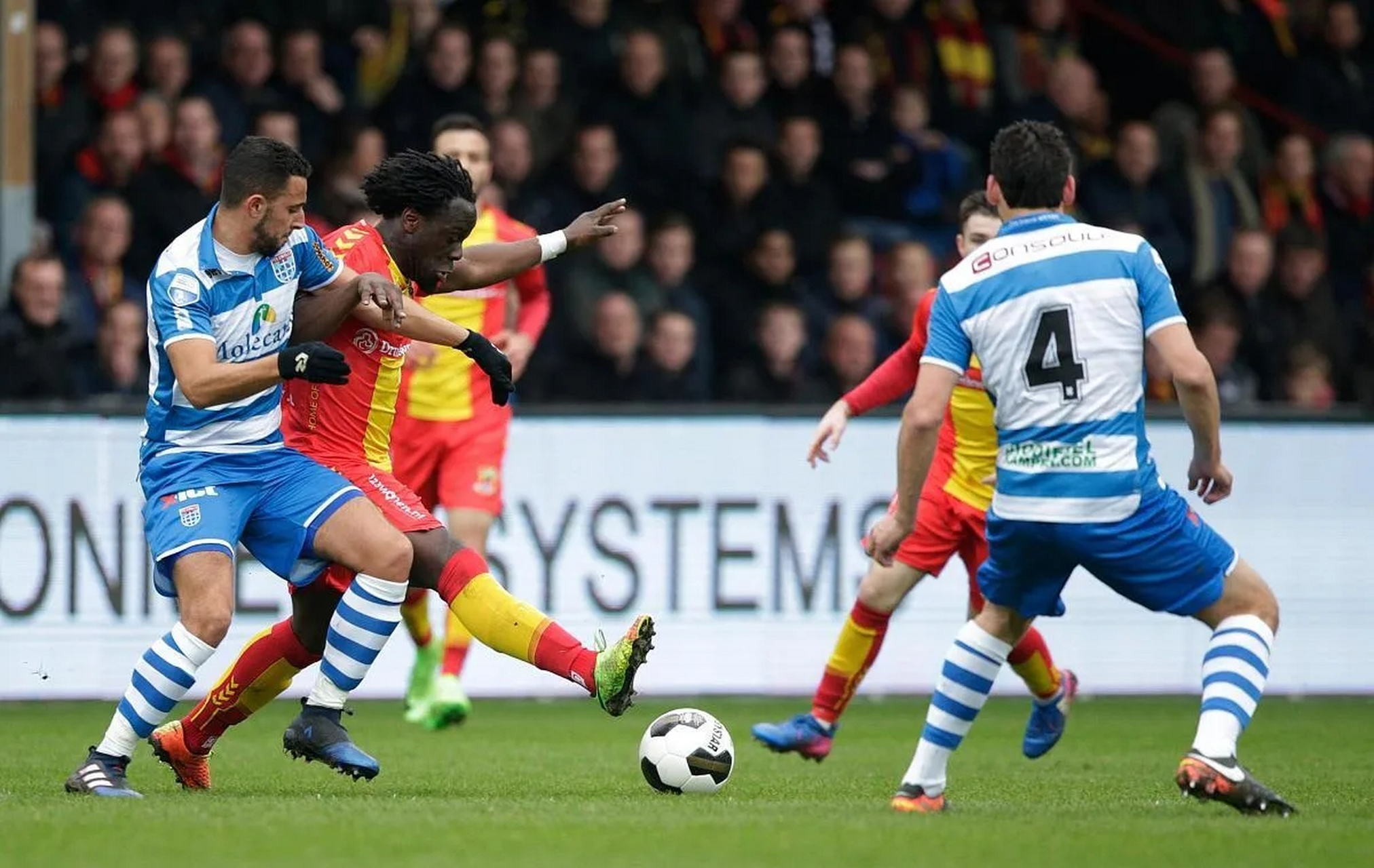 开云体育官方网站-国际比赛日体能课后，比利亚雷亚尔门线救险备战NBA季后赛，压力陡增，赛季目标并未改变(篮球下降期可以阻挡吗)